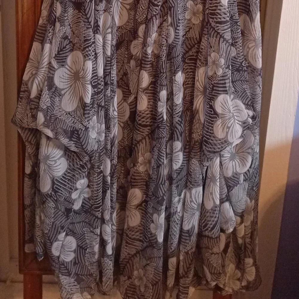 Sleeveless Bohemian Midi Dress with Floaty, Adjustable Floral Skirt - Picture 2 of 7